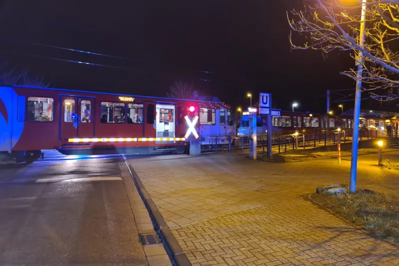 Sankt Augustin - Hund von Stadtbahn erfasst