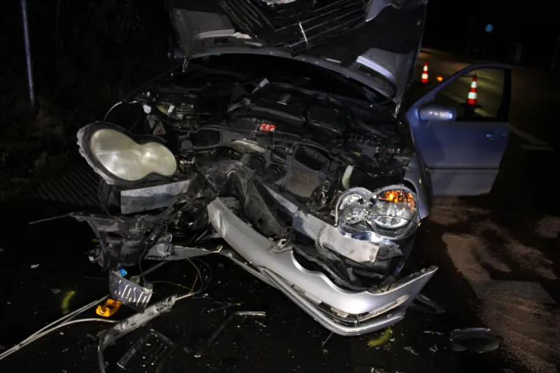 Bergisch Gladbach NW - Kind bei Unfall verletzt