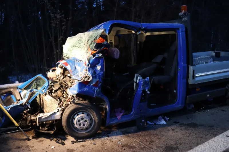 Schweich – Heftiger Crash auf der BAB 48