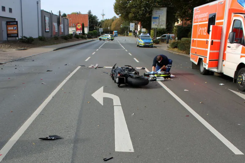 Lübbecke – Motorradfahrer wird bei Unfall lebensgefährlich verletzt