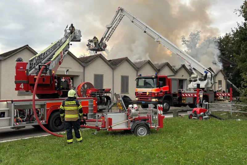 Münchwilen TG – Gaffer bei Brand von Industriegebäude angehalten