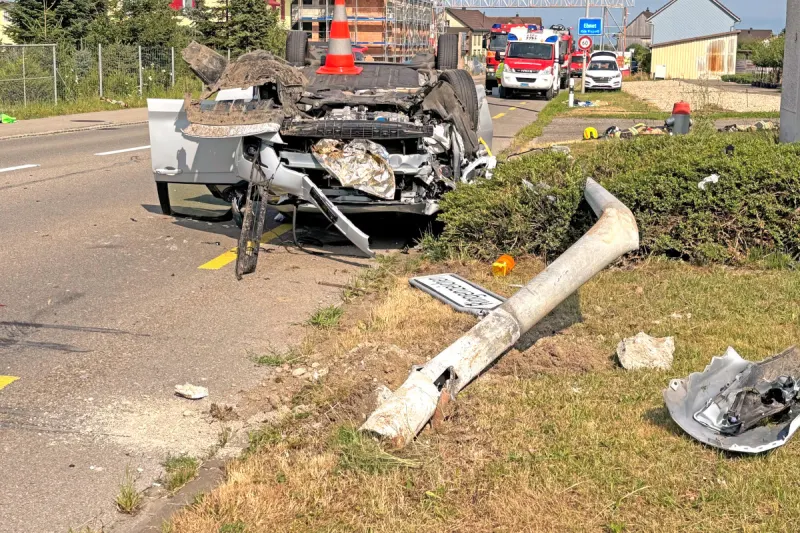 Neukirch / Egnach TG – Frau bei Unfall mit Auto schwer verletzt
