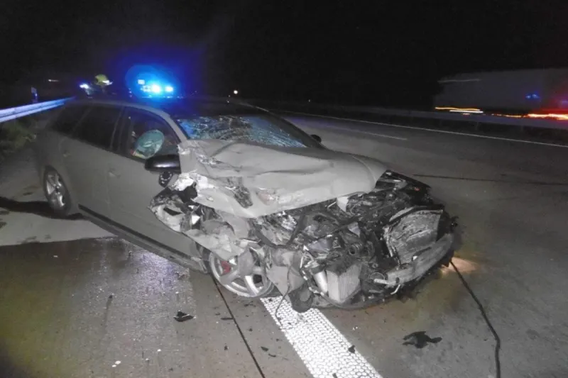 Tümmelsberg - Audi-Fahrer schläft auf der Autobahn ein