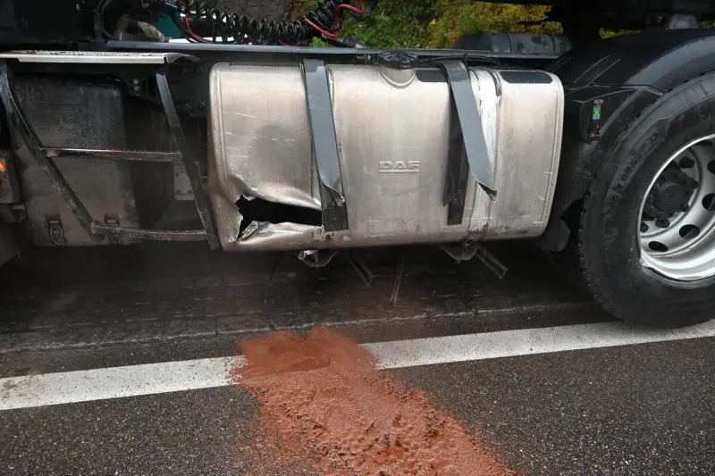 Lütisburg SG – Diesel läuft nach Unfall in die Thur
