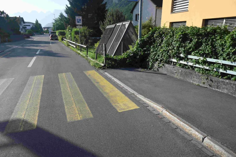Mels SG – Fahrunfähig in Zaun geprallt
