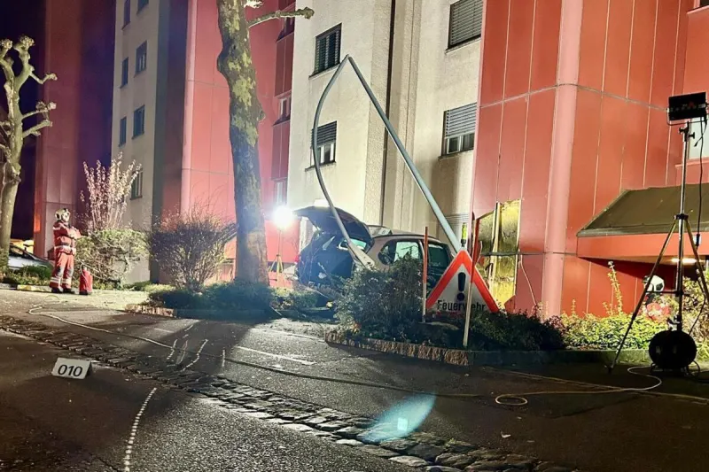 Unfall in Schlieren ZH – Tödlich verletzten Mitfahrer zurückgelassen 