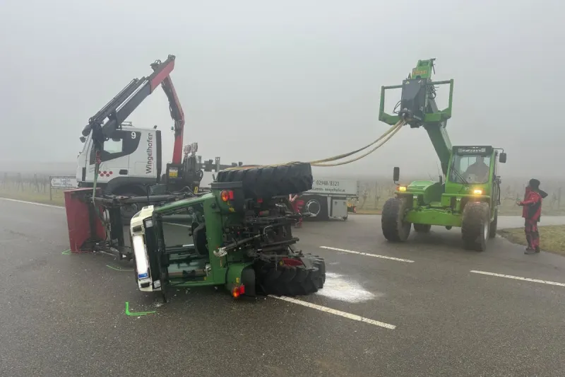 Rafing – Zwei Verletzte bei Unfall zwischen Traktor und Lkw