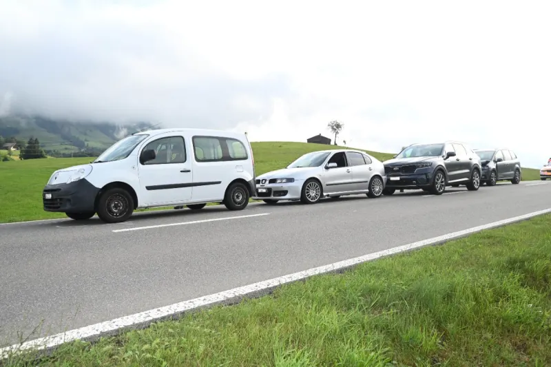Ricken SG - Auffahrunfall zwischen vier Autos