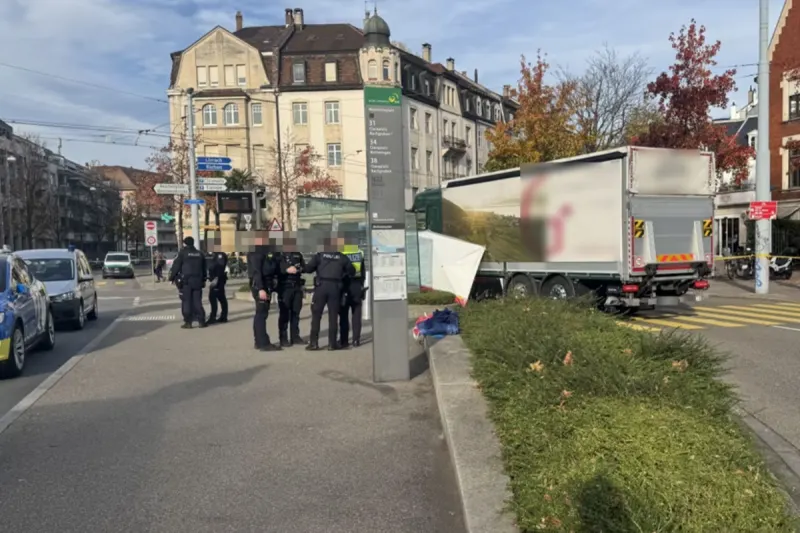 Basel – 90-jährige Fussgängerin bei Unfall tödlich verletzt