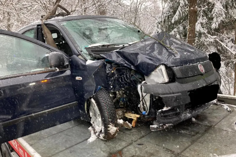 Steinebach – Unfall mit verletzter Fahrerin