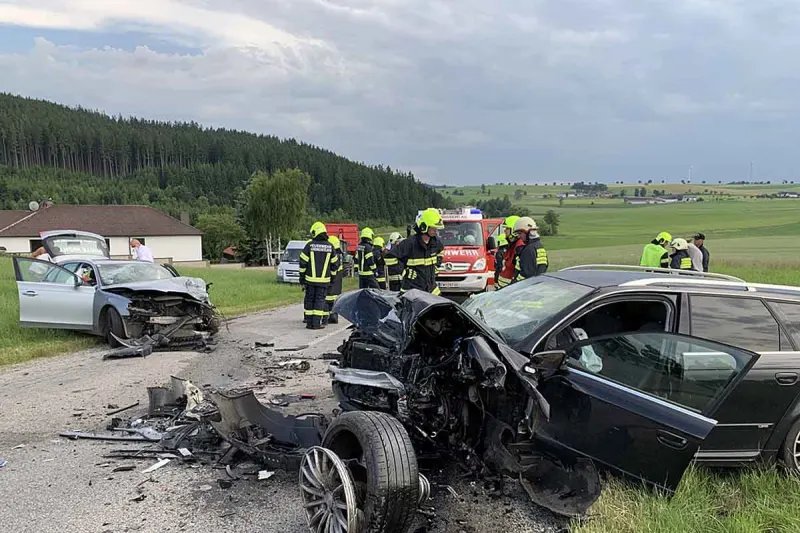 Schenkenfelden - Heftiger Frontalcrash 