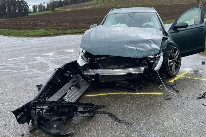 Uerschhausen TG – Unfall mit einem vortrittsberechtigten Auto