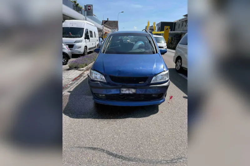 Lüchingen SG – Drei Verletzte nach Auffahrunfall mit zwei Autos