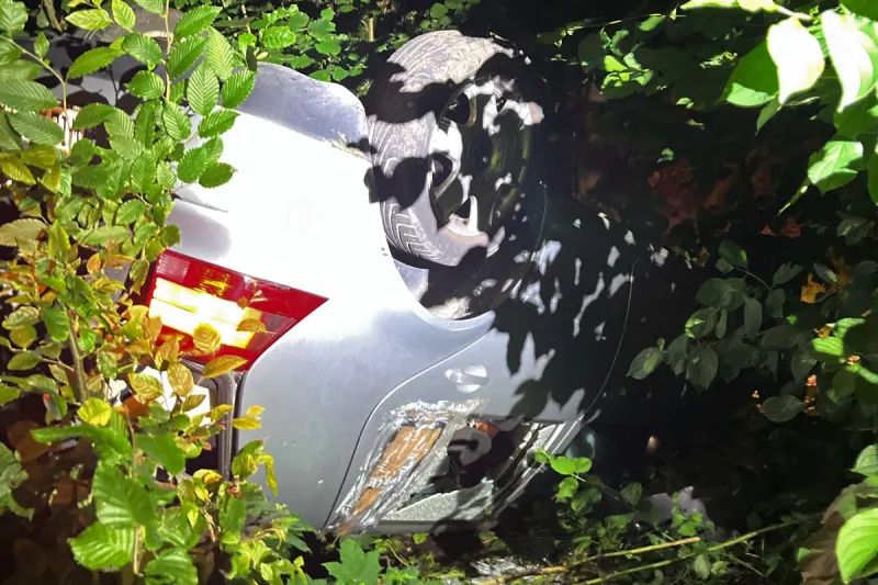 Siegen NW – Unfall nach Flucht ohne Führerschein und unter Drogeneinfluss