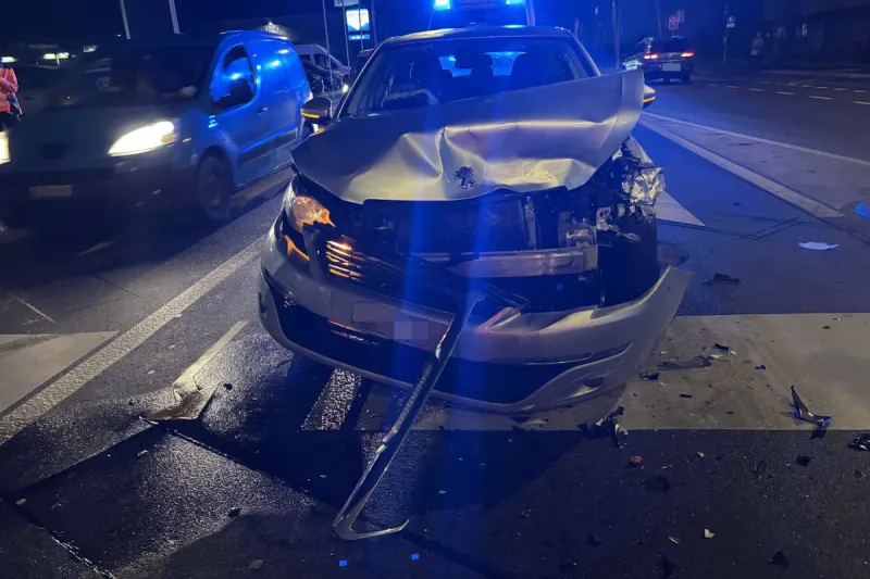 Wettingen AG – Unfall an Lichtsignalanlage