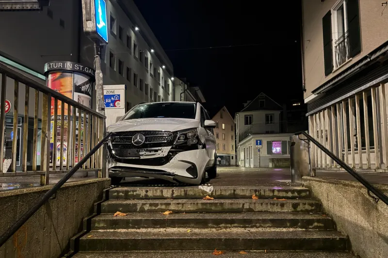 St.Gallen – Polizei stoppt Jugendliche nach Autodiebstahl