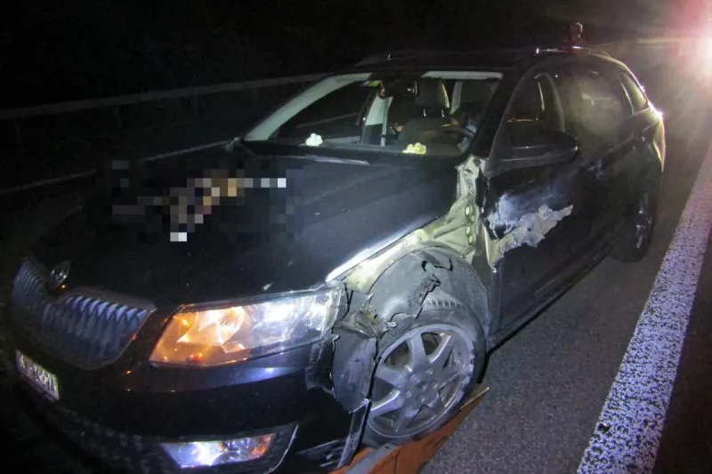 Verkehrsunfall in Bilten GL - Autolenkerin baut wegen Sekundenschlafs Kollision auf der A3