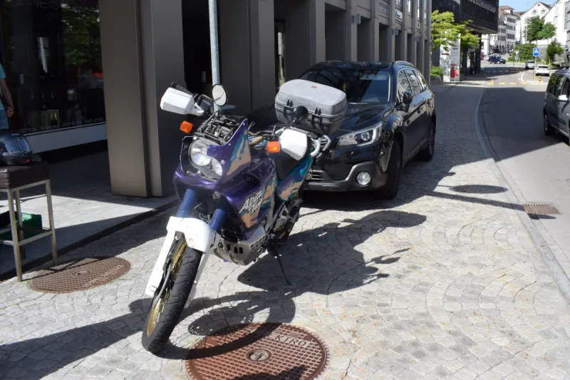 Herisau AR – Kollision zwischen Auto und Motorrad