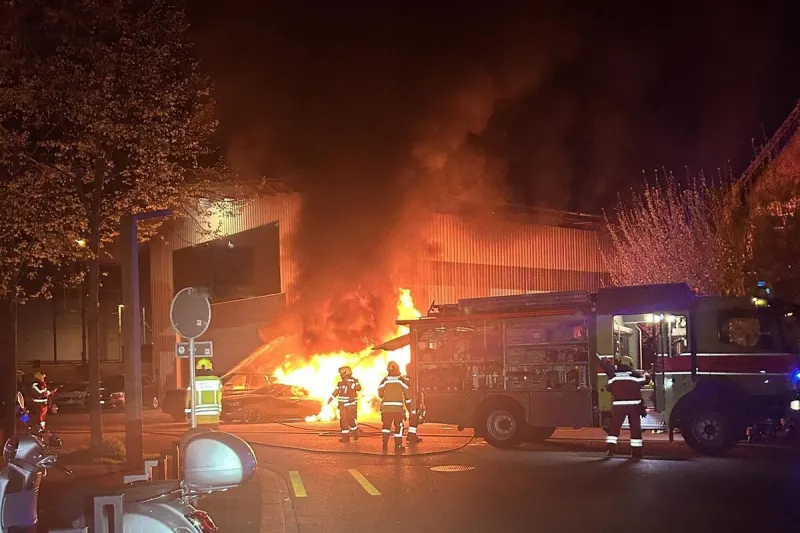 Dietikon ZH – Brandstiftung bei Autohaus vermutet