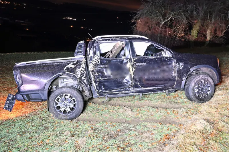Schlierbach LU – Selbstunfall auf vereister Strasse