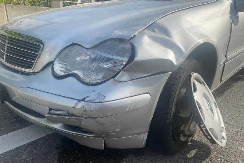 Stadt St. Gallen – Fahrzeuge nach Unfall abgeschleppt