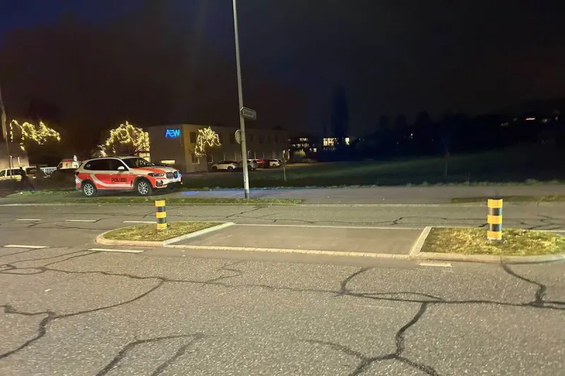 Unfall in Untersiggenthal AG – Rollerfahrer überholt Auto und erfasst Kind