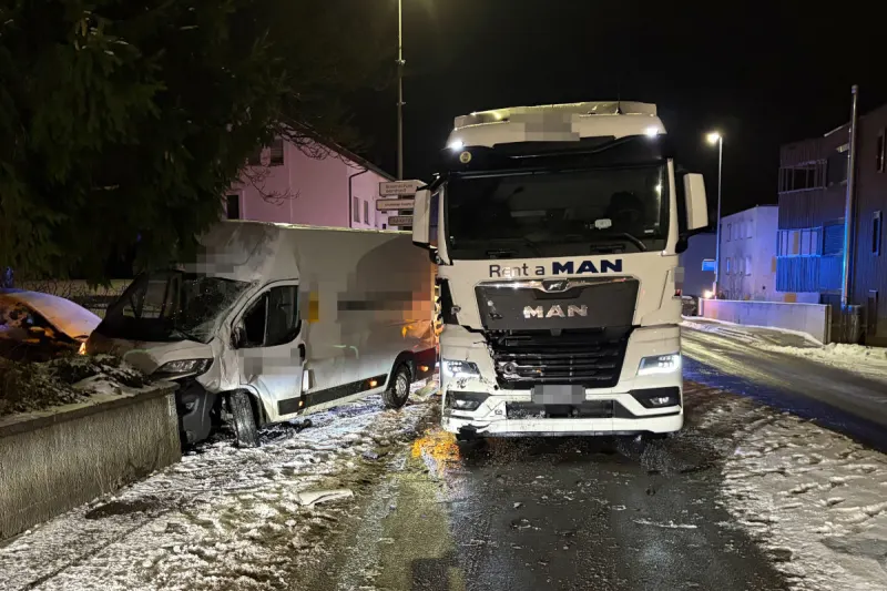 Sirnach TG – Unfall zwischen Lieferwagen und Lastwagen