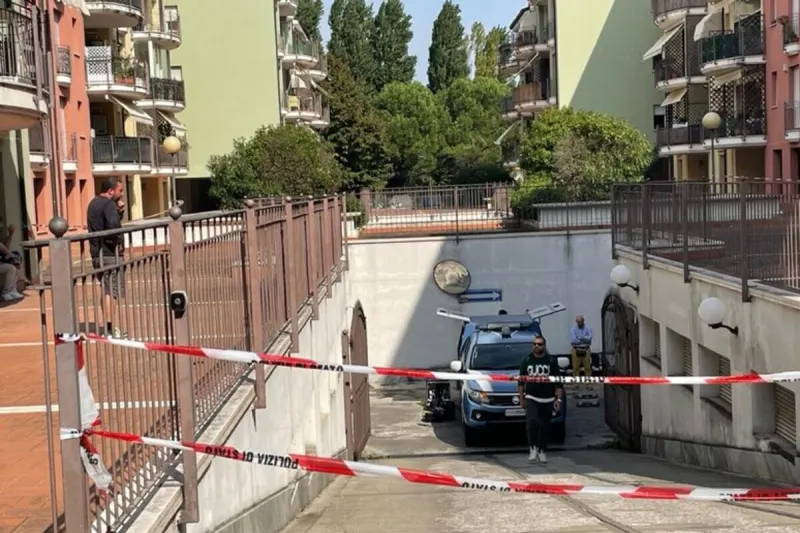 Via del Ciclamino IT - Rentnerin mit 17 Messerstichen getötet 
