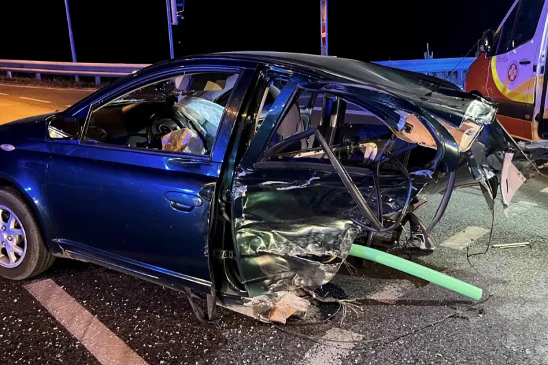 Parndorf B – Schwerer Verkehrsunfall mit drei Verletzten