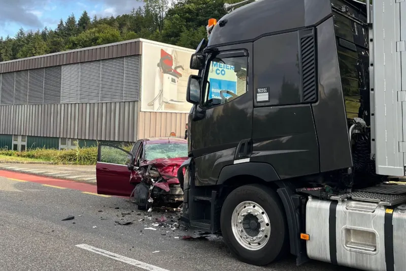Niedergösgen SO - Schrecklicher Verkehrsunfall mit dramatischem Ausgang