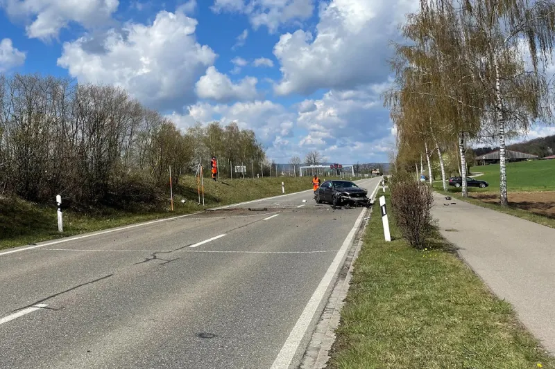 Kloten ZH – Zwei Schwerverletzte nach Selbstunfall