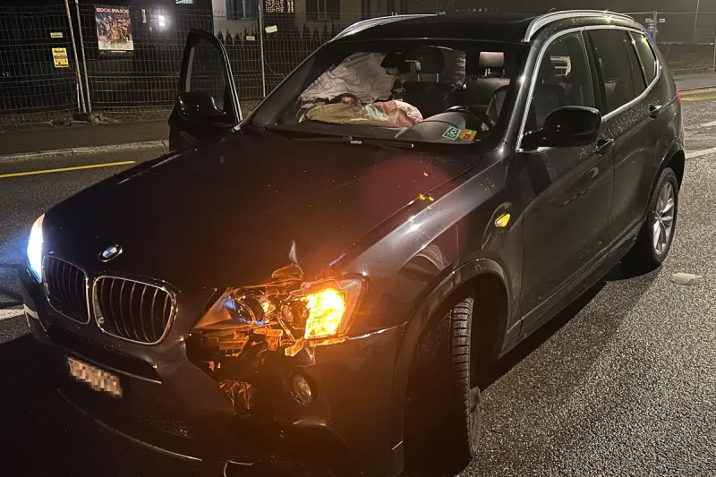 Romanshorn TG - Alkoholisierte Autofahrerin baut Unfall