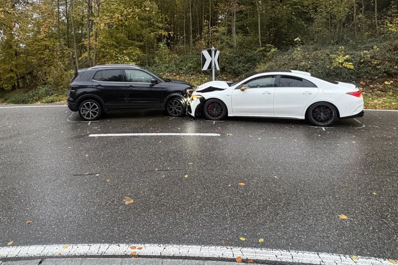 Unfall in Hitzkirch LU – Auto gerät auf Gegenfahrbahn