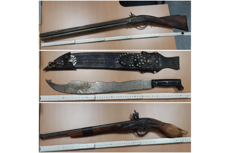 Hagen – Bundespolizisten stellen Waffen und Machete sicher