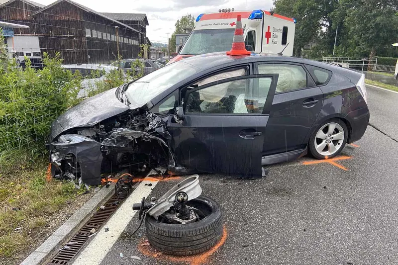 Rekingen AG - 69-Jähriger am Steuer eingeschlafen und in Gegenverkehr gekracht 