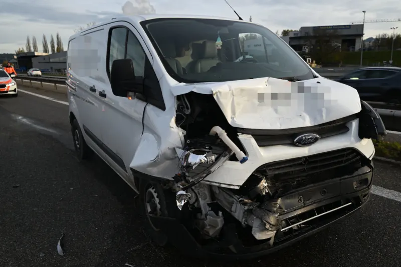 A1 Niederuzwil SG – Unfall mit zwei Verletzten