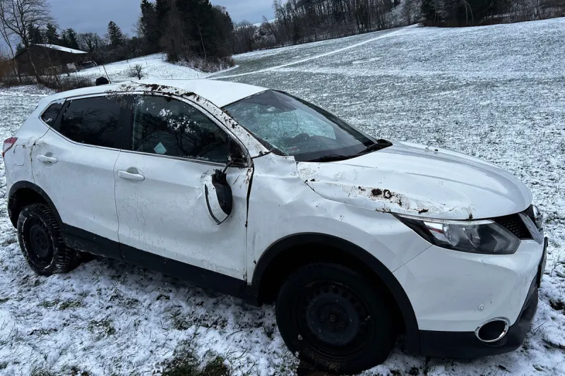 Märstetten TG - Bei Unfall überschlagen