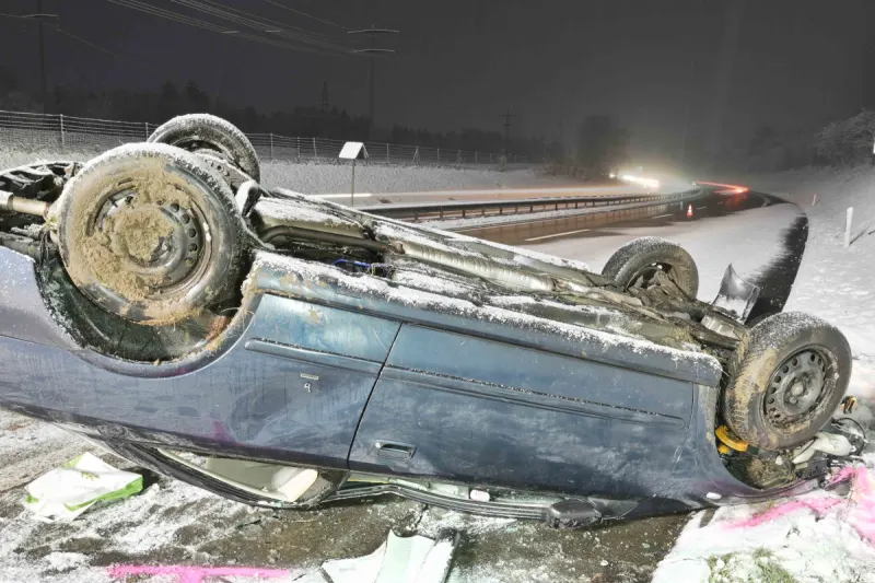 A14 Buchrain LU – Auto überschlägt sich bei Unfall