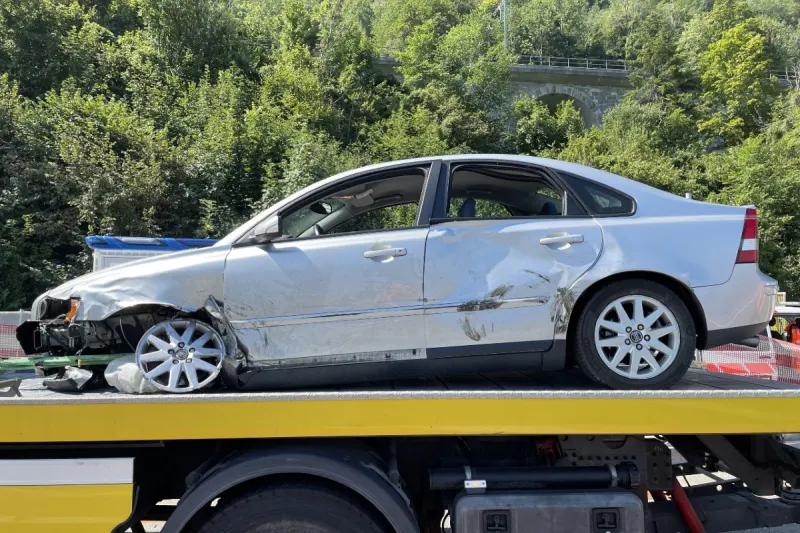 Verkehrsunfall in Arth SZ - 45-Jähriger erleidet  medizinisches Problem auf der Autobahn 