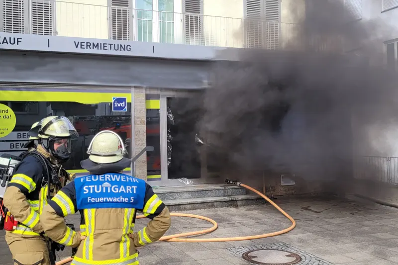 Stuttgart BW – Brand in Wohn- und Geschäftsgebäude
