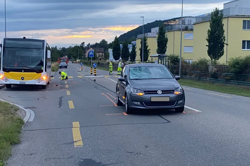 Beringen SH - 21-jährige Fussgängerin von Auto erfasst und schwer verletzt