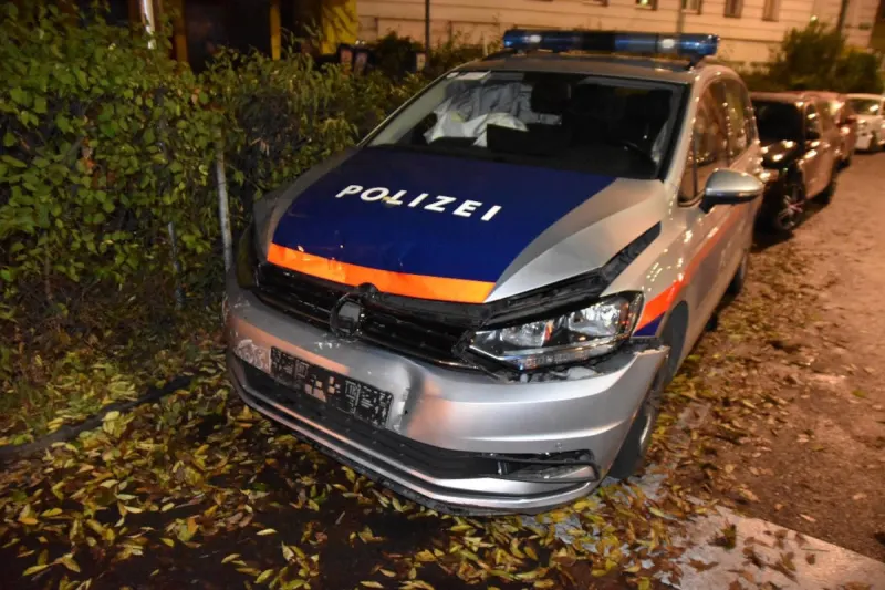 Wien – Verkehrsunfall mit Beteiligung eines Streifenwagens