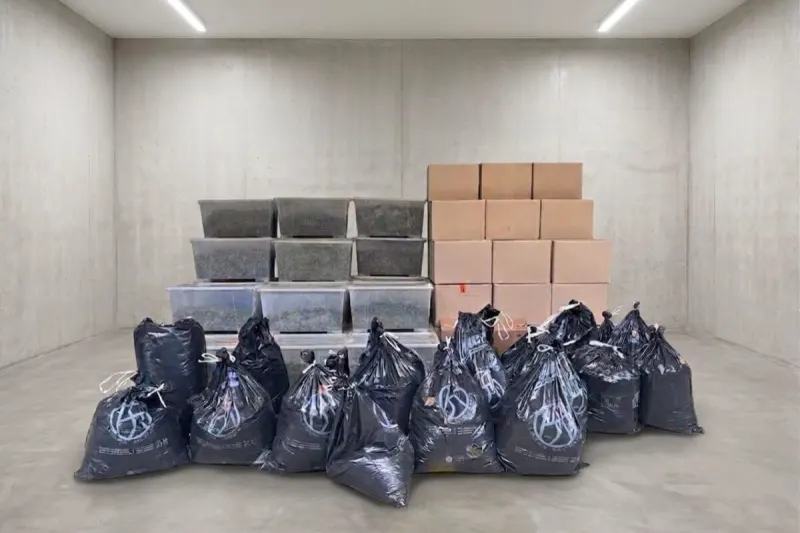 Zürich/Spreitenbach AG – Grosse Hanf-Indooranlage ausgehoben