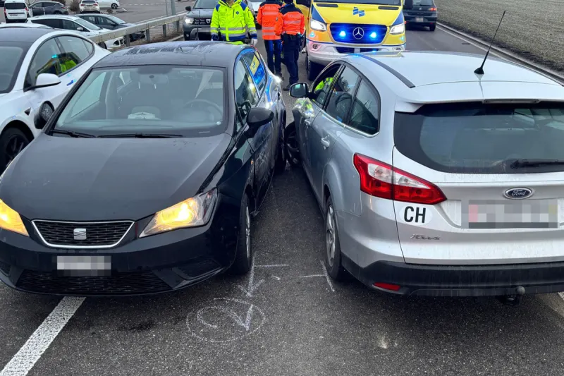 Unfall in Rickenbach bei Wil TG – Auto gerät auf Gegenfahrbahn