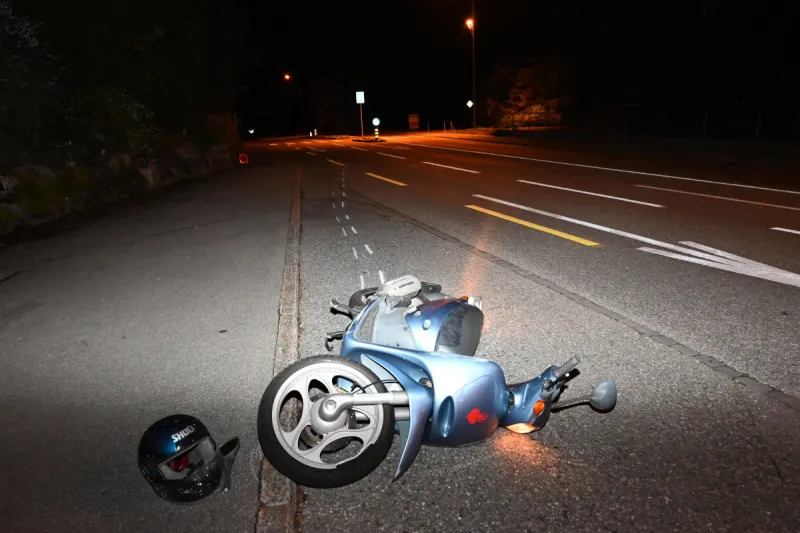 Wattwil SG – Betrunkener 17-Jähriger baut mit Roller Unfall