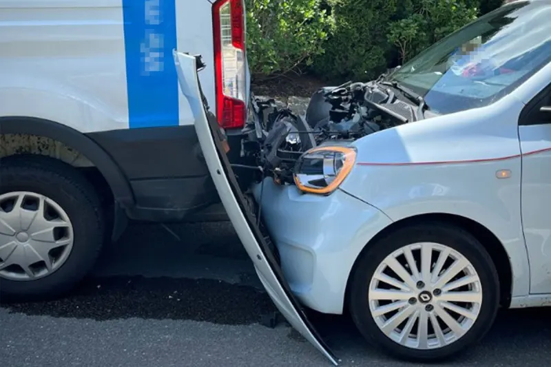 Gummersbach – Autofahrer verursacht alkoholisiert Unfall