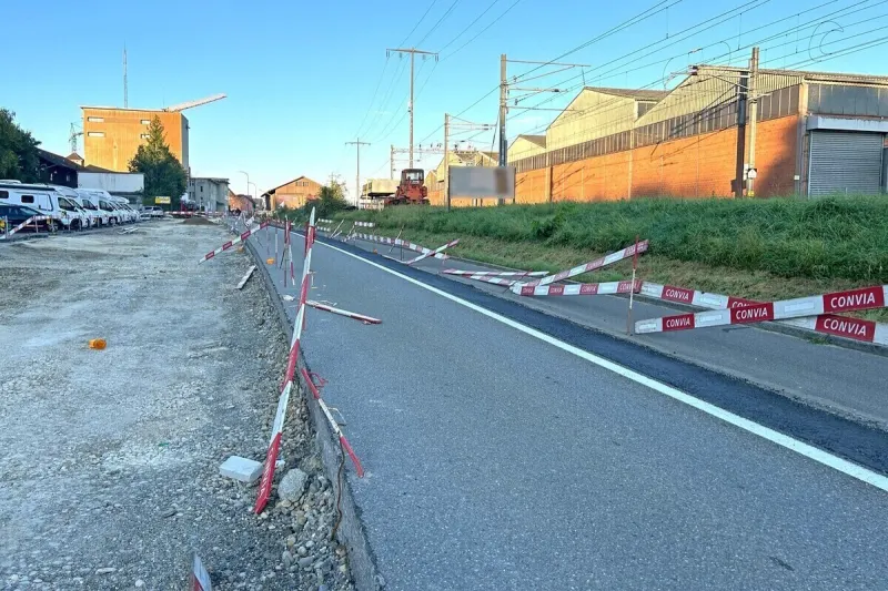 Islikon TG – Baustellenabsperrung auf 650 Metern beschädigt