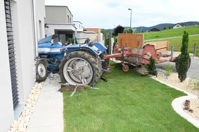 Tragischer Unfall in Uzwil SG - Mann von eigenem Traktor überrollt