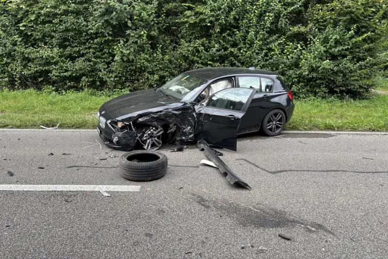 Unfall in Kreuzlingen TG  – Frontal mit einem LKW kollidiert
