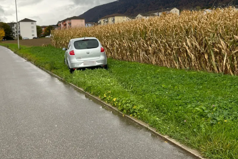 Unfall in Bettlach SO – Lenker prallt gegen Anhänger